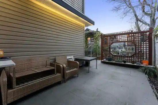 9347 122 Street - photo 2 of 4