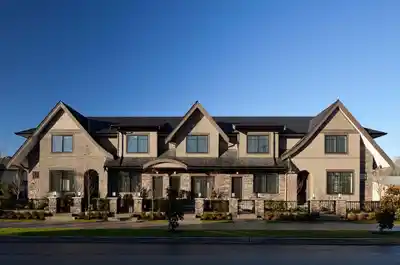 Discover Fleetwood Mews in Fleetwood Tynehead — Building Guide & Listings