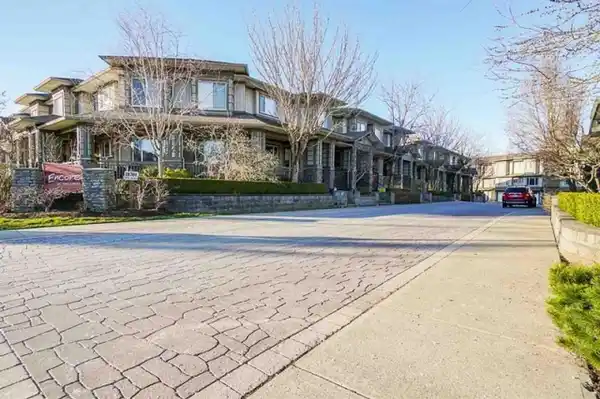 New Listings in Bridgeview — April 2026