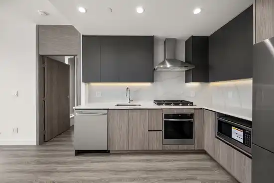 Grand on King George - photo 3 of 20