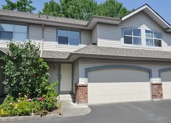 Lakewood Grove - photo 2 of 3
