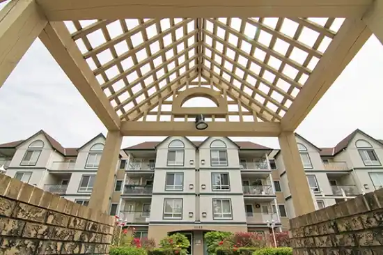 Melrose Court - photo 4 of 5