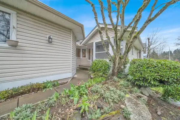 Discover Blossom Court in Queen Mary Park Surrey — Building Guide & Listings
