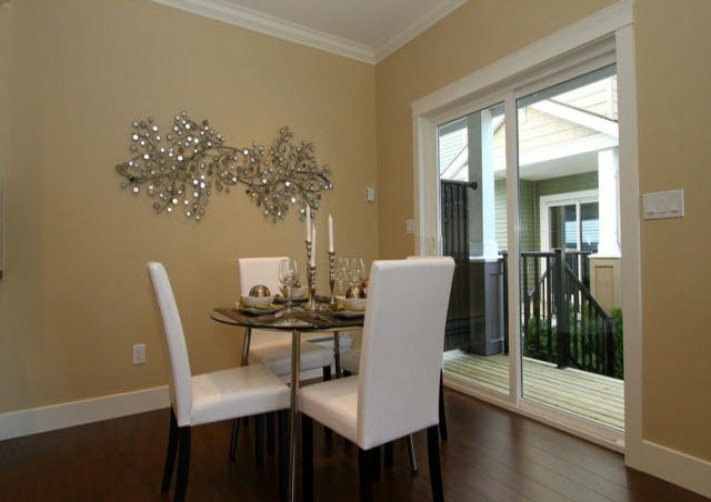 19295 72ND - photo 3 of 9