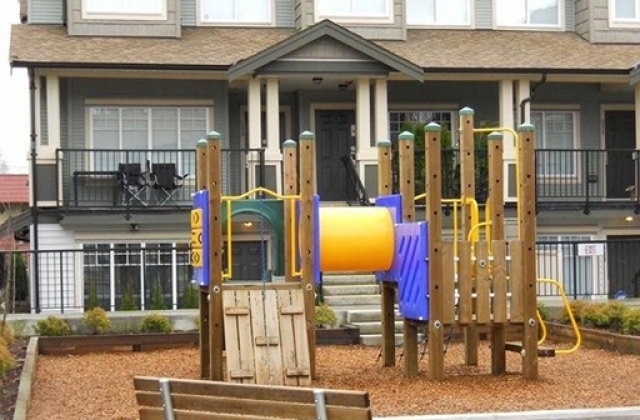 Aura Townhomes - photo 2 of 3