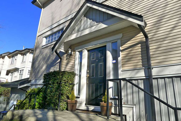 Avalon Wood - photo 2 of 4