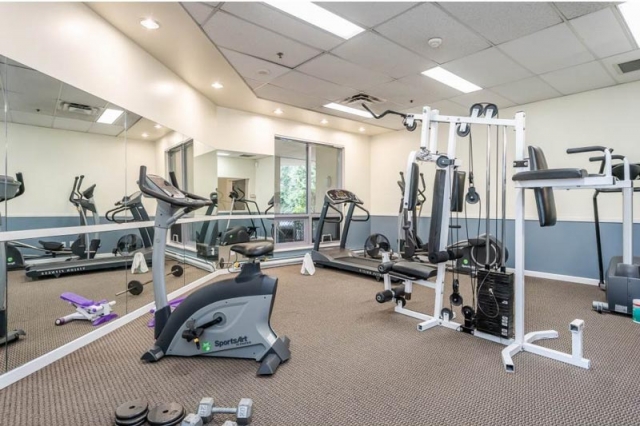 Balmoral Court - photo 4 of 4