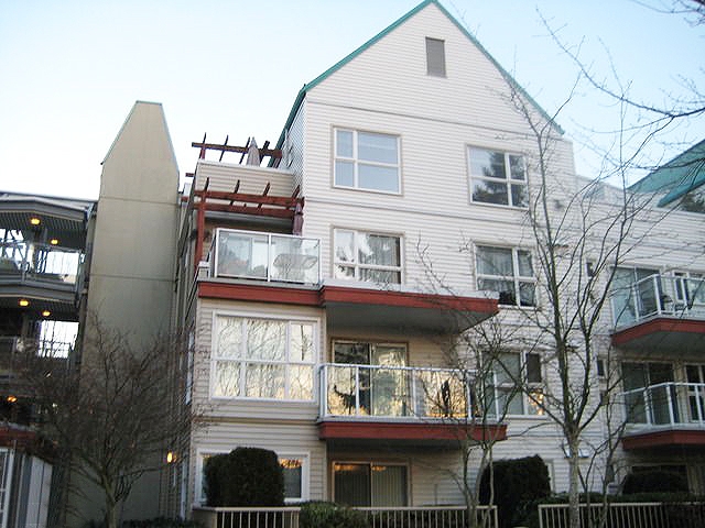 Balmoral - photo 2 of 18