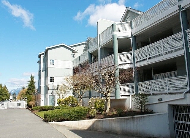 Breezeway - photo 2 of 3