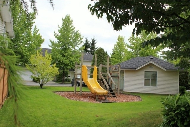 Brighton Green - photo 2 of 6