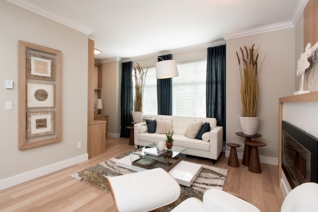 Canvas - photo 2 of 20