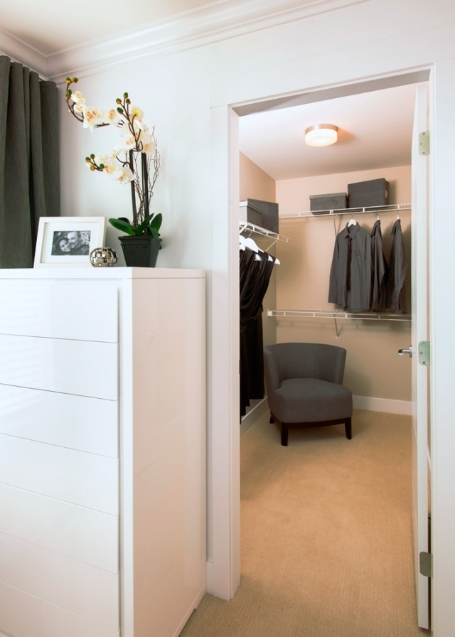 Canvas - photo 4 of 20