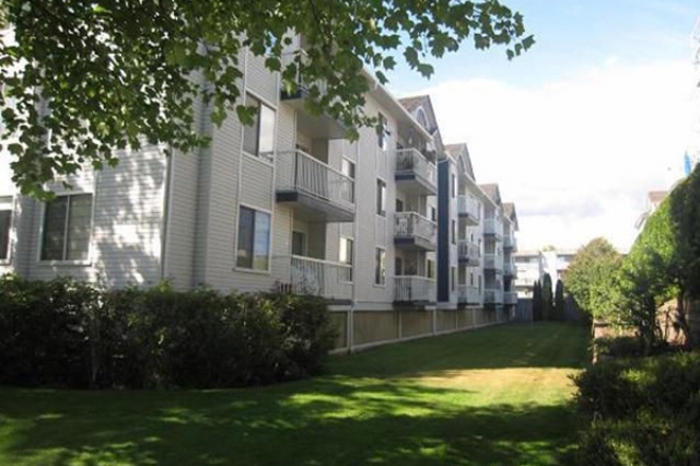 Carriage House - photo 2 of 5