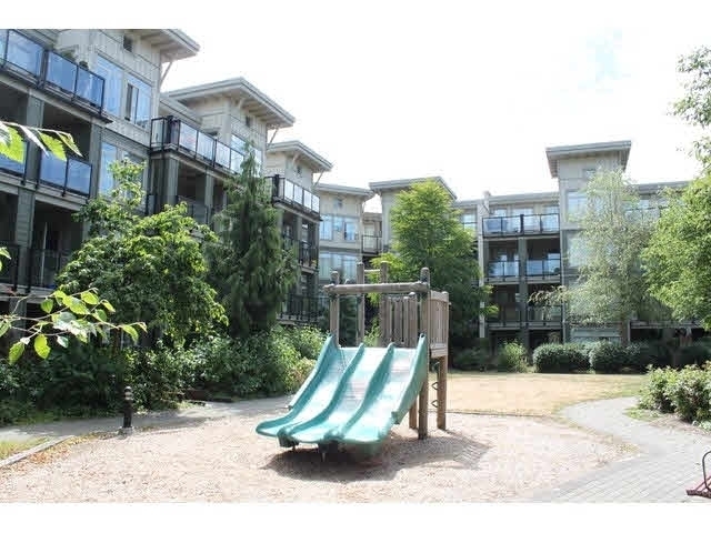 Charlton Park - photo 4 of 6