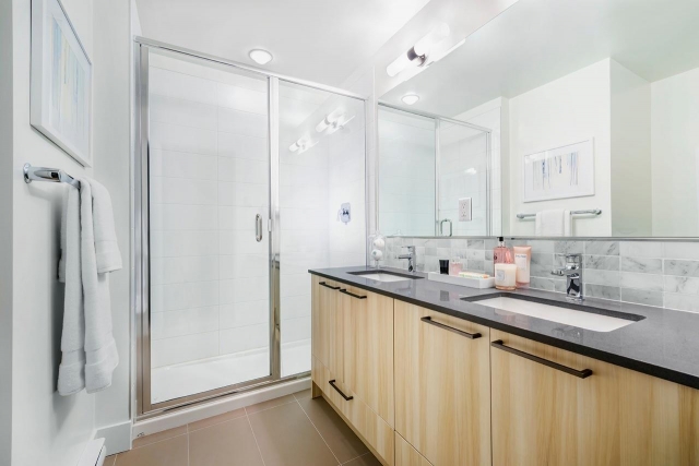 Chroma - photo 2 of 8