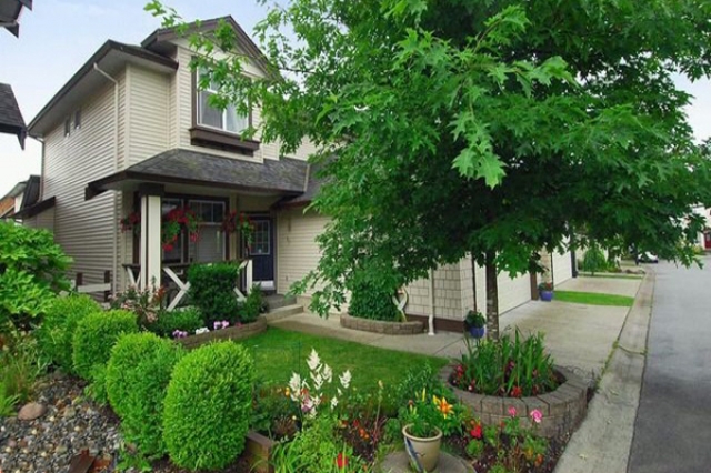 Claytonbury - photo 4 of 4