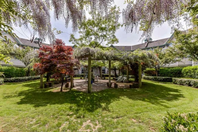 College Park - photo 4 of 7