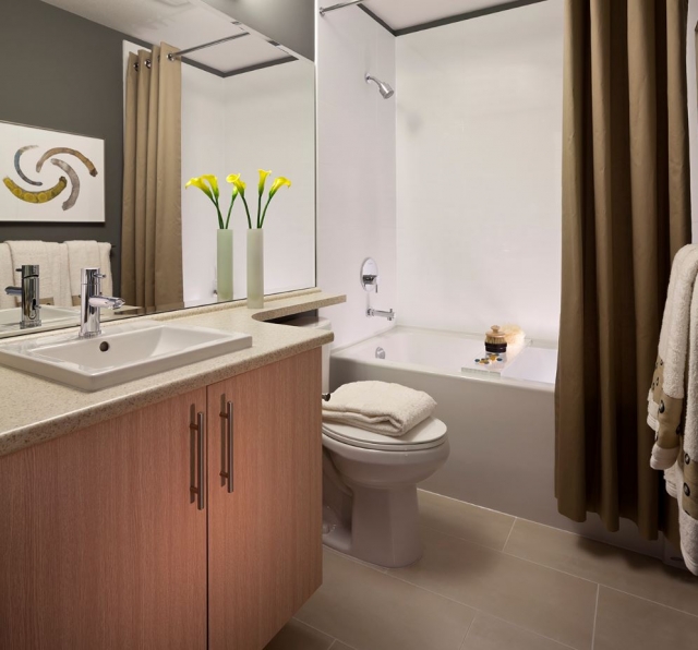 Eton - photo 2 of 11