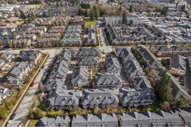 Fleetwood Rose Garden - photo 4 of 4