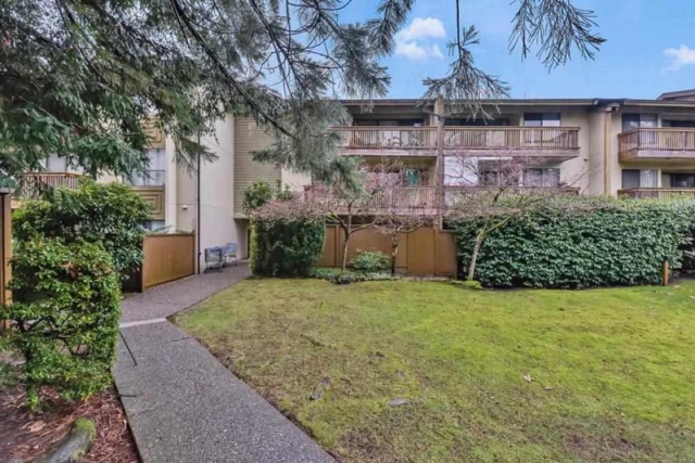 Forest Manor - photo 4 of 5