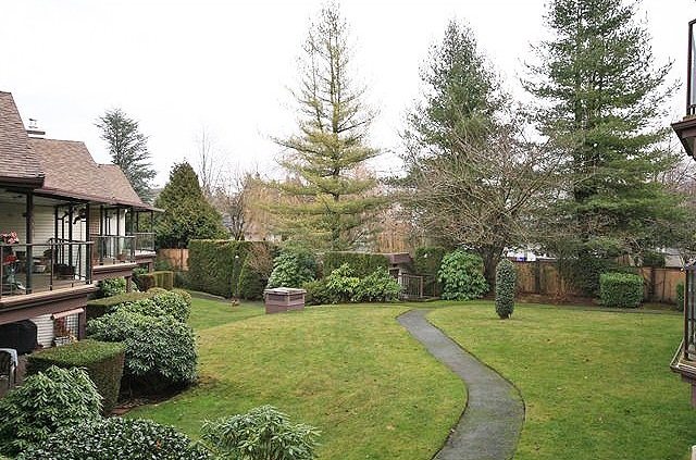 Glendale Village - photo 2 of 8