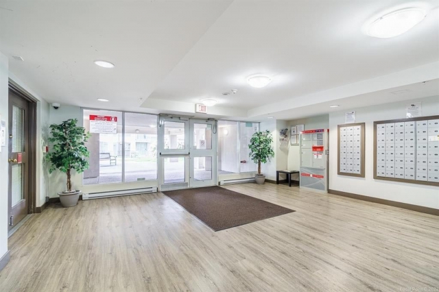 Grandview Court - photo 4 of 7