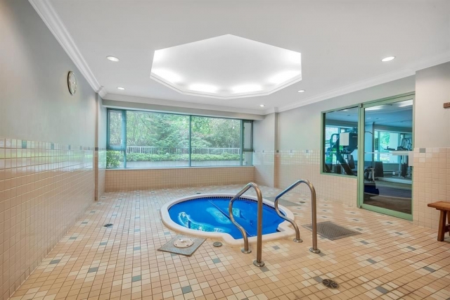 Guildford Marquis - photo 2 of 5