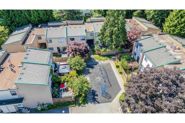 Guildford Mews - photo 4 of 9