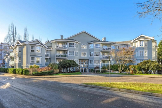 King George Manor - photo 2 of 7