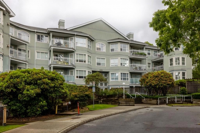 King George Manor - photo 4 of 7