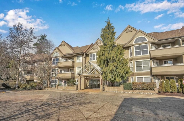 Lakewood Terrace - photo 3 of 9