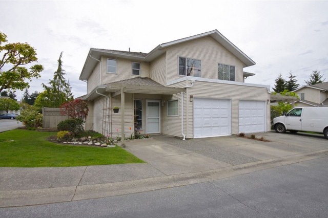 Maple Court - photo 3 of 5