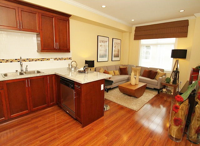 Redleaf Crescent - photo 3 of 3