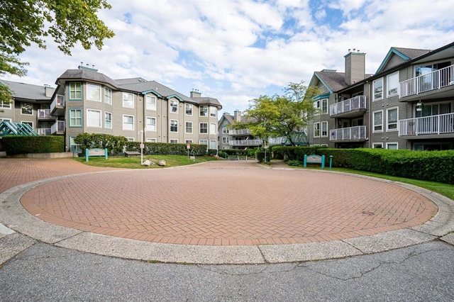 Riverpointe - photo 2 of 6