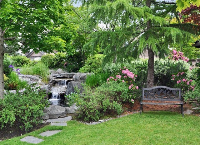 Sequoia Village - photo 4 of 6