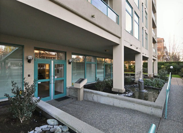 Summit - photo 2 of 3