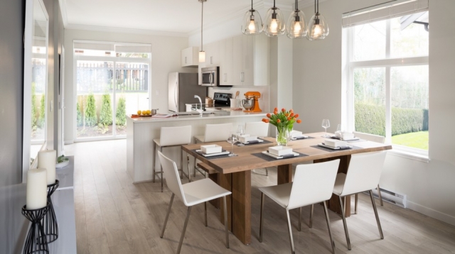 Sync - photo 3 of 10