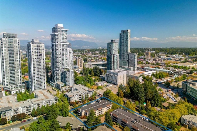 Village at Surrey Place - photo 4 of 13