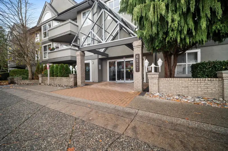 110 6557 121 STREET - photo 1 of 24