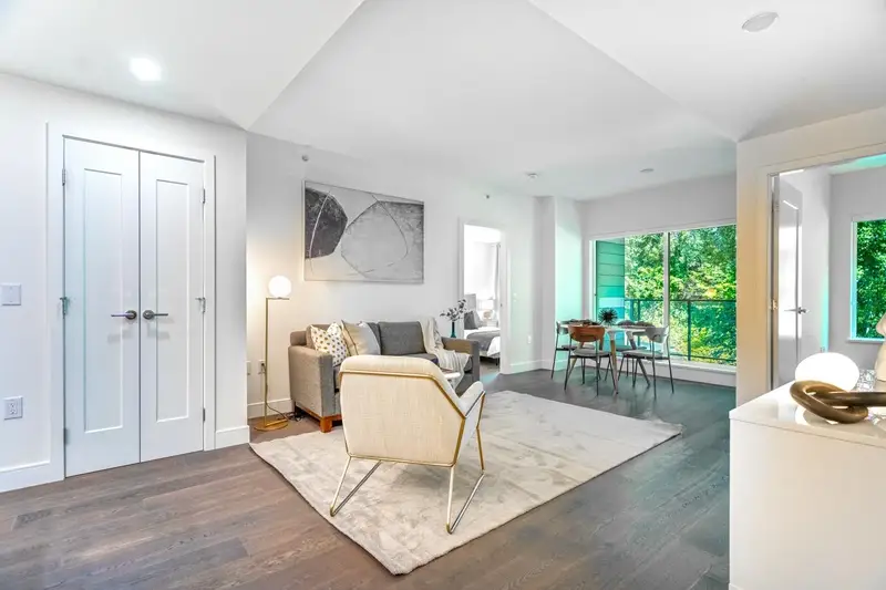 209 488 W 58TH AVENUE - photo 4 of 21