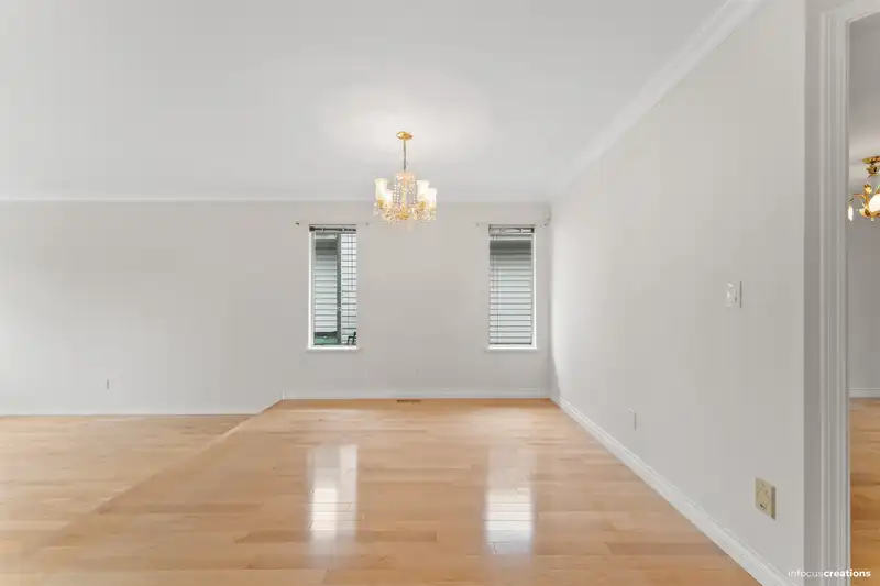9393 160A STREET - photo 3 of 31