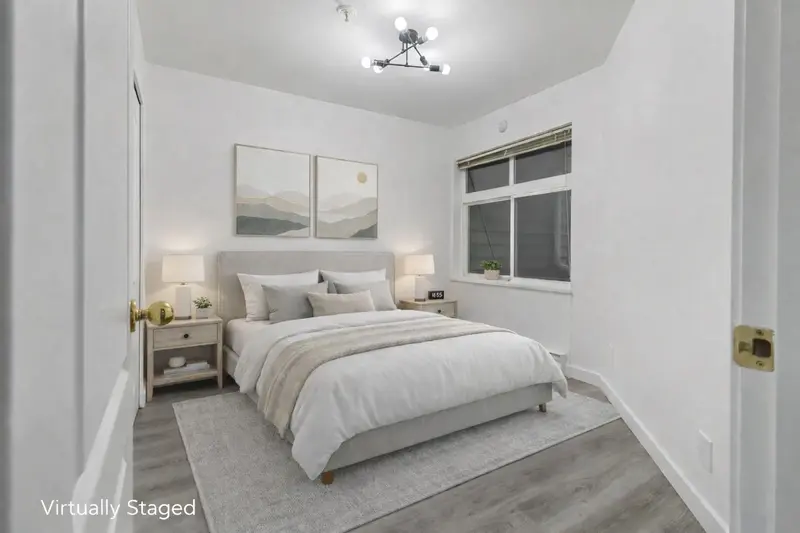 109 5500 LYNAS LANE - photo 3 of 25