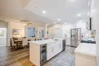 209 16477 64 AVENUE - thumbnail 4