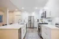 209 16477 64 AVENUE - thumbnail 8