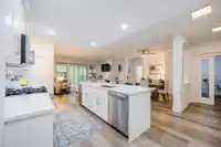209 16477 64 AVENUE - thumbnail 9