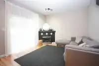 23 18181 68 AVENUE - thumbnail 2