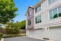 10 8033 166B STREET - thumbnail 2