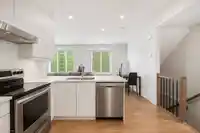 10 8033 166B STREET - thumbnail 7