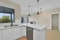 302 15380 102A AVENUE - thumbnail 5