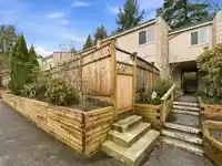 135 15215 105 AVENUE - thumbnail 1